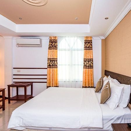 Rij Hulhumale Hotel Екстериор снимка