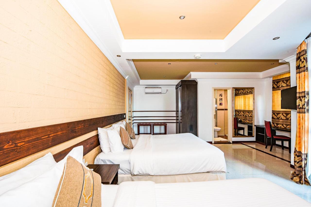 Rij Hulhumale Hotel Екстериор снимка